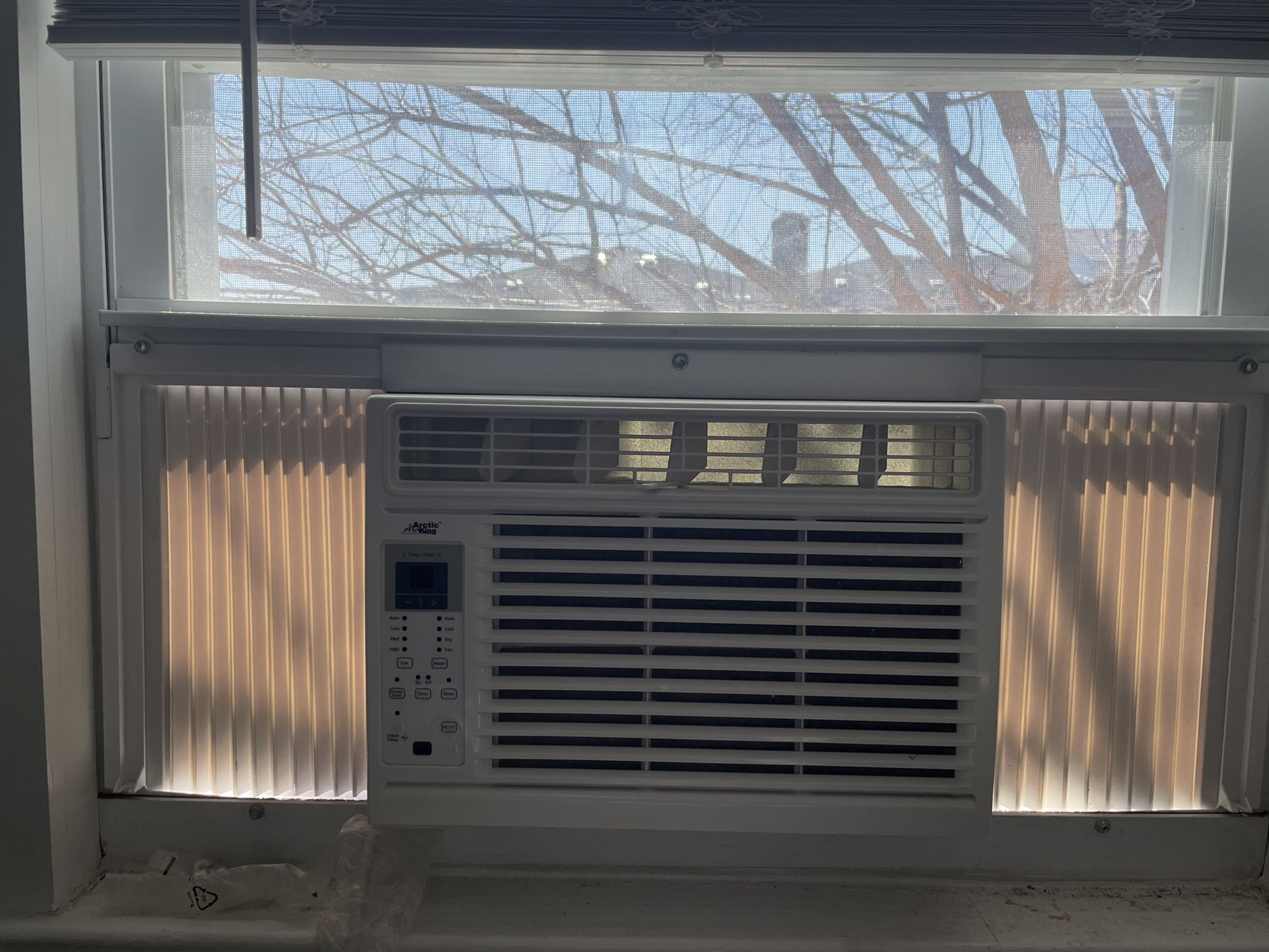Arctic King Window Air Conditioner for Sale in Lake Hiawatha, NJ