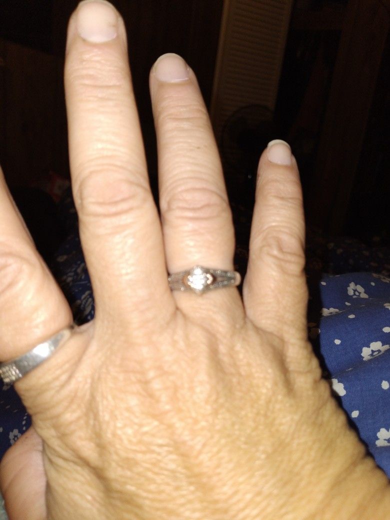 Selling A Engagement Ring