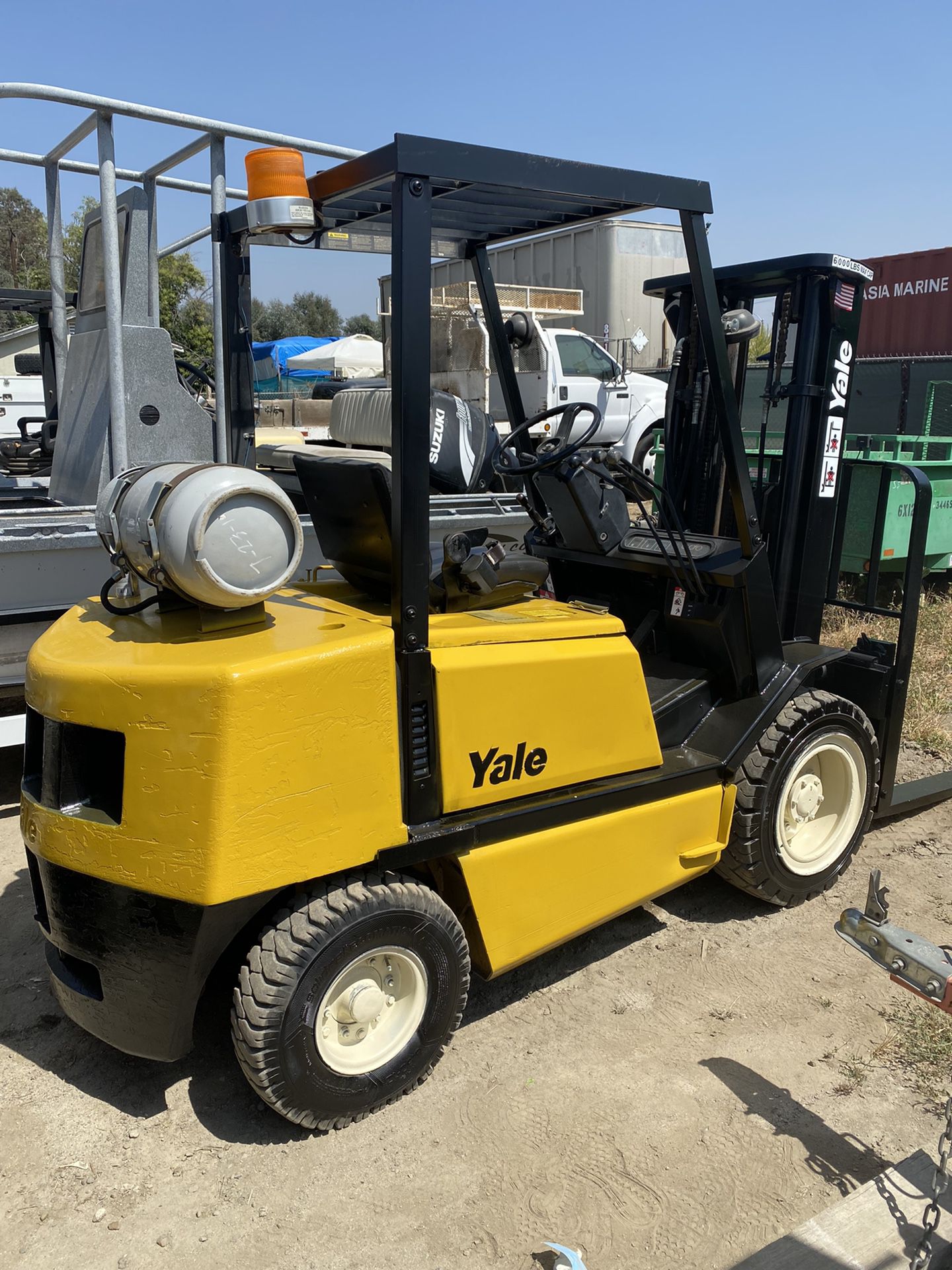 Yale Forklift 6,000lb 3 Stage Mast