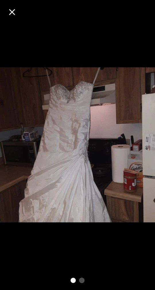 Davids Bridal Gown