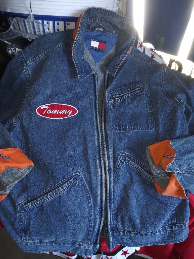TOMMY JEANS DENIM JACKET
