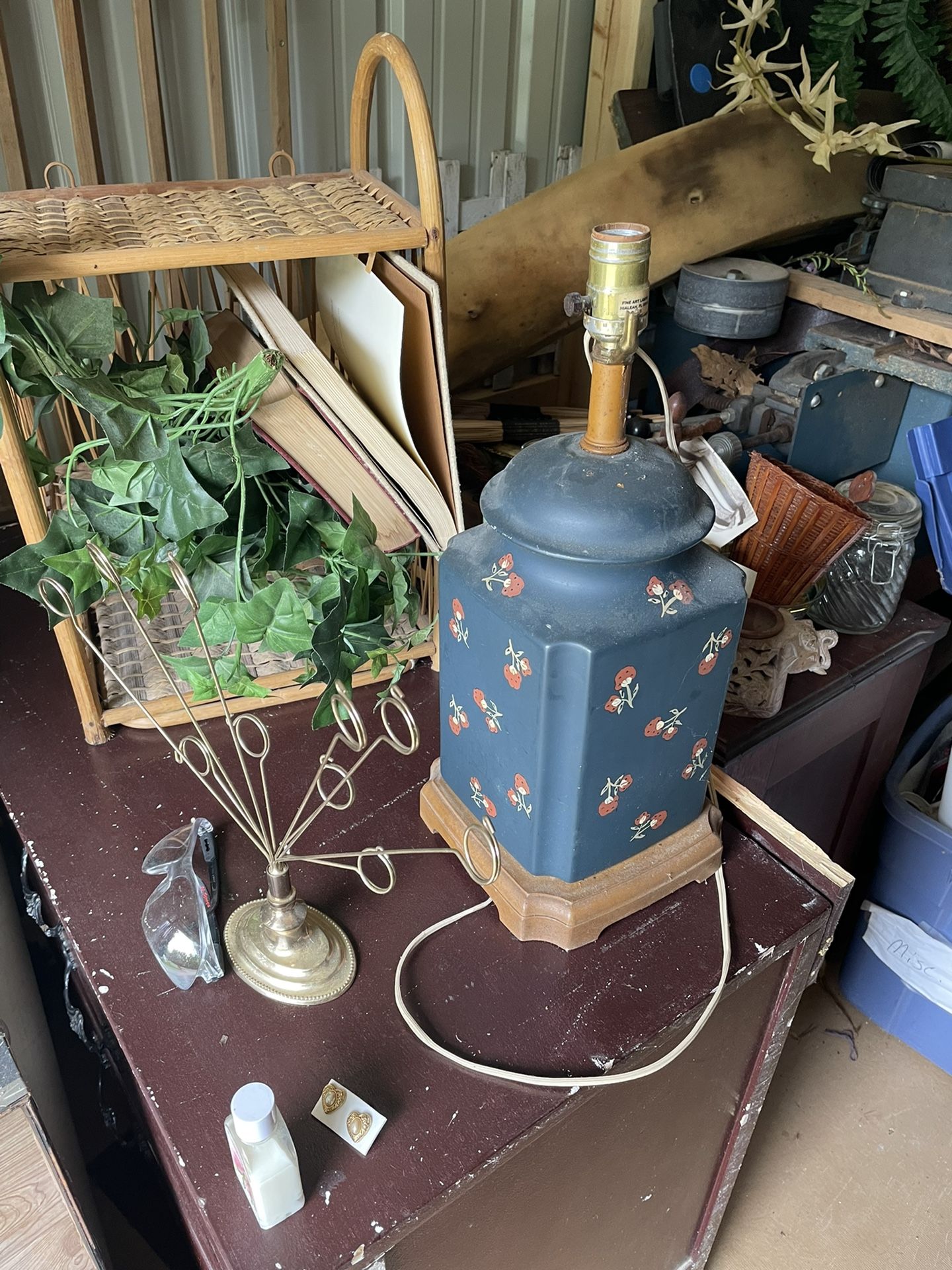 Crafting And Decor
