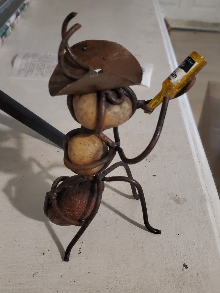 Sculpture Wire Ant
