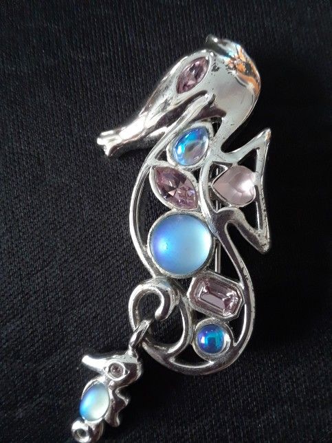 Brooch/Pin/Ring