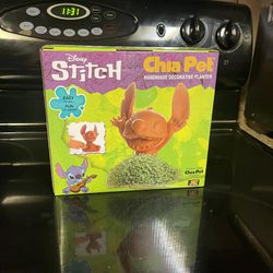 NIB Stitch Chia planter Thumbnail