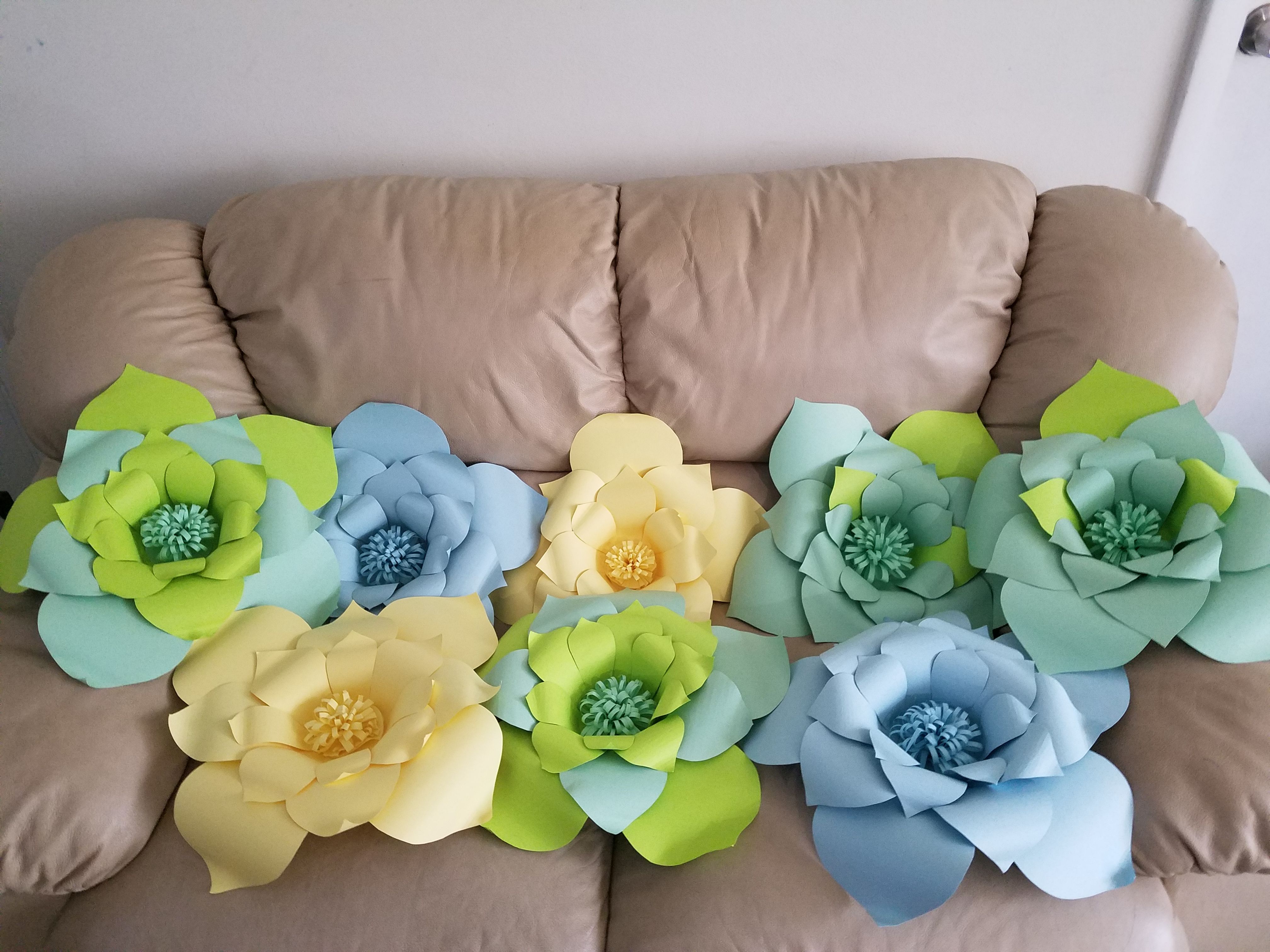 Paper flowers.....flores