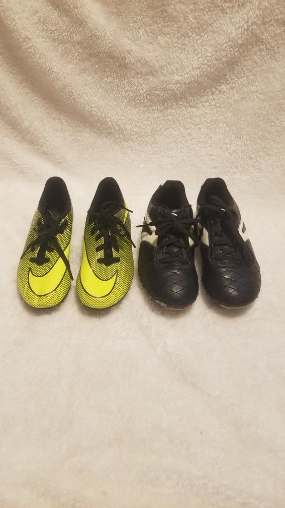 Soccer Ball Tennis shoes