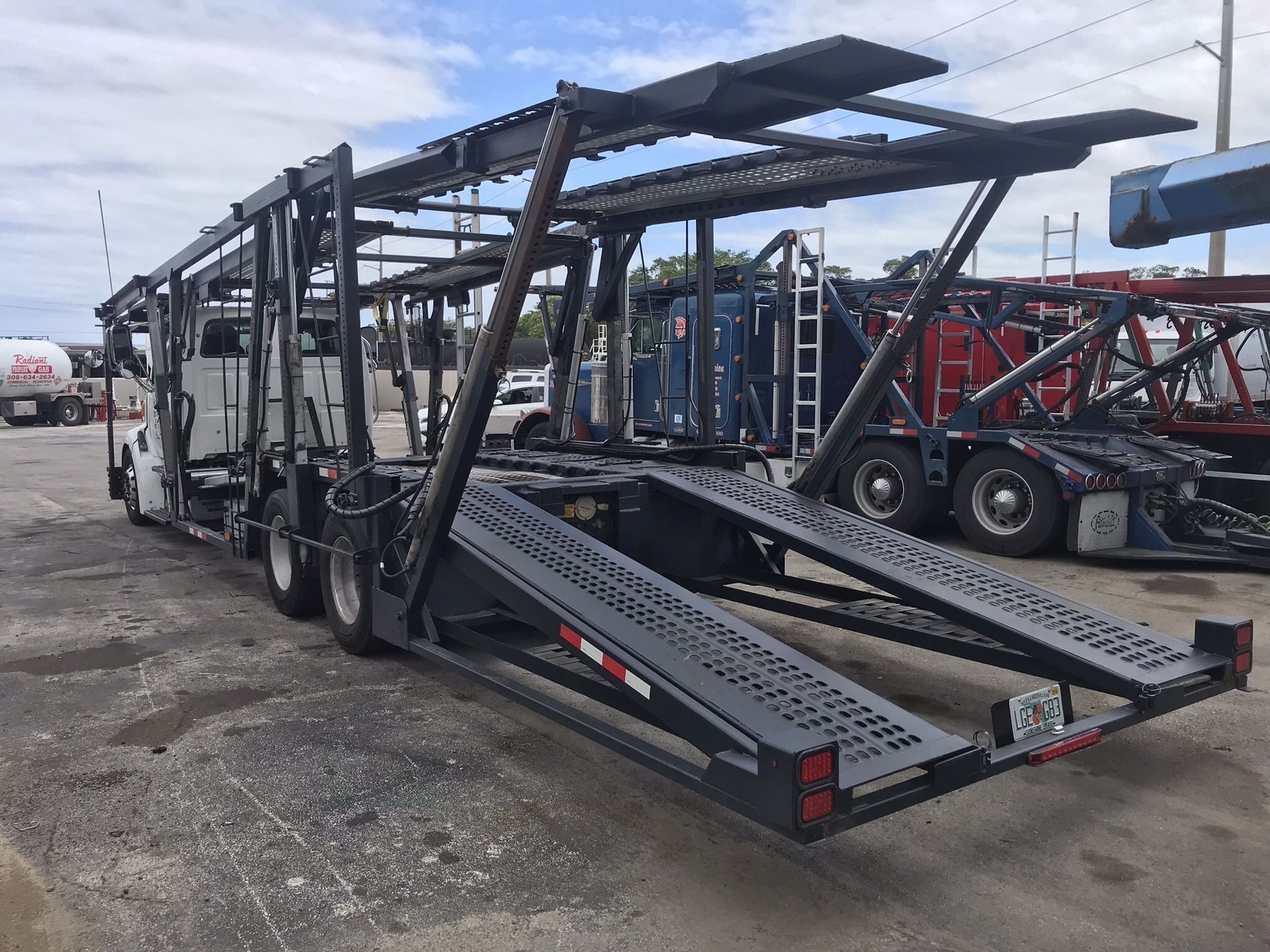 5 pack car carrier for Sale in Miami, FL OfferUp