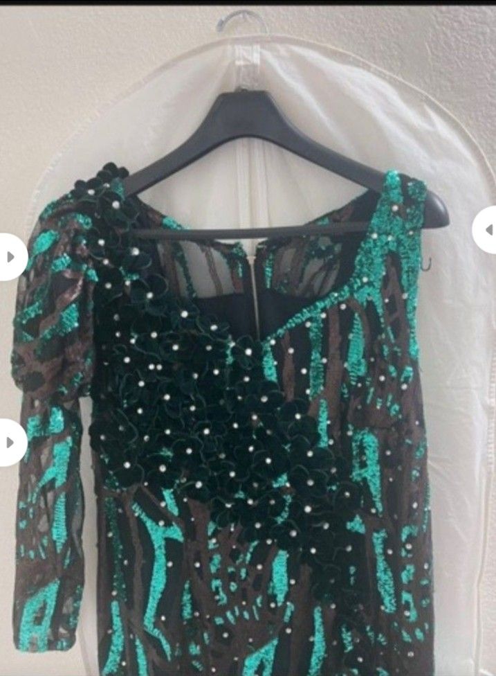 Special dress for parties, special occasions and
weddings New