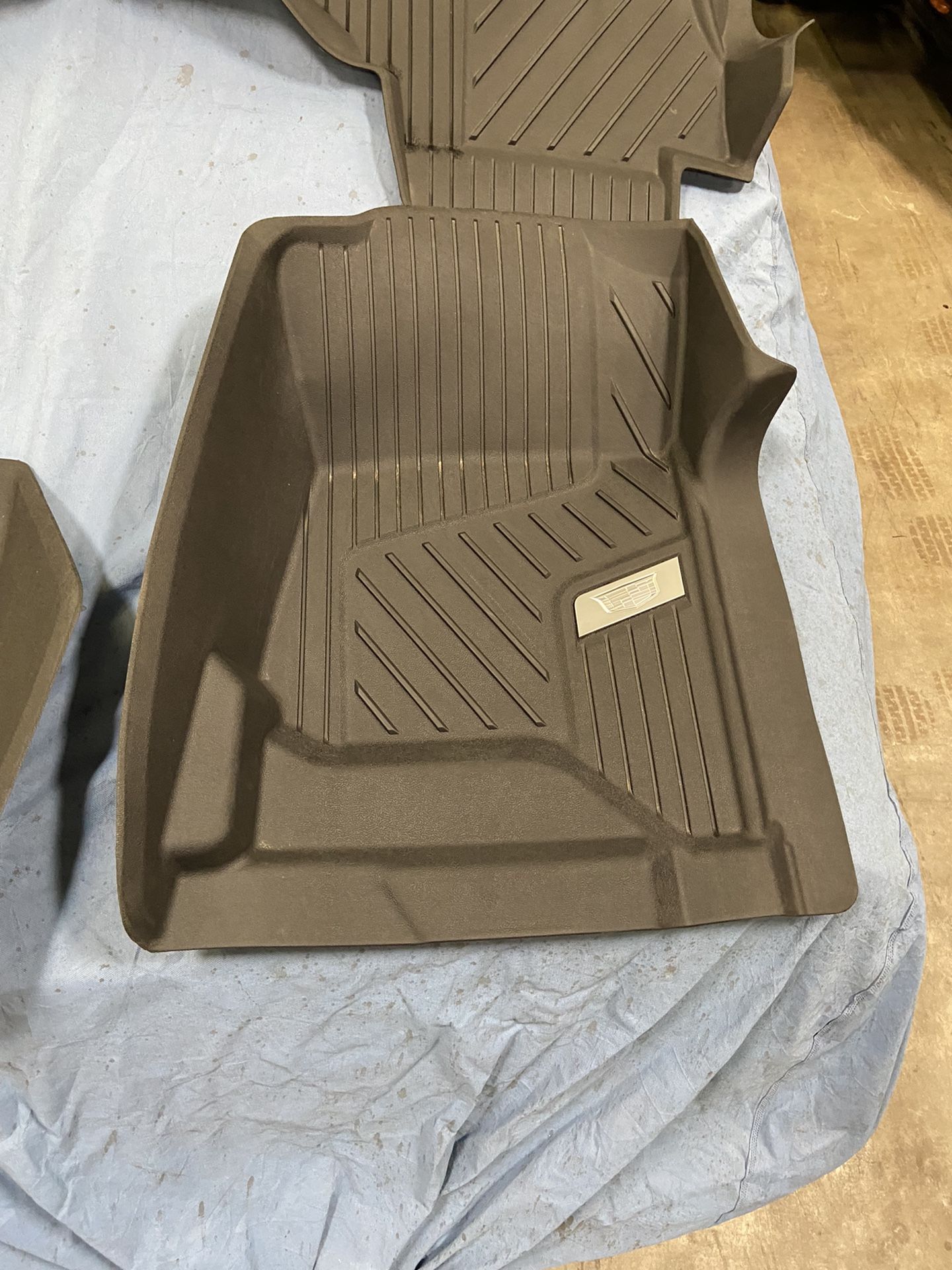 2018 -2019 Cadillac Escalade Floor Mats Brand New
