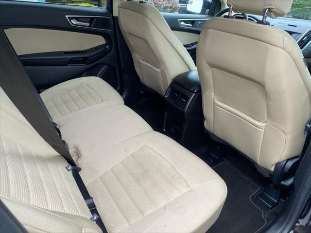 2016 Ford Edge