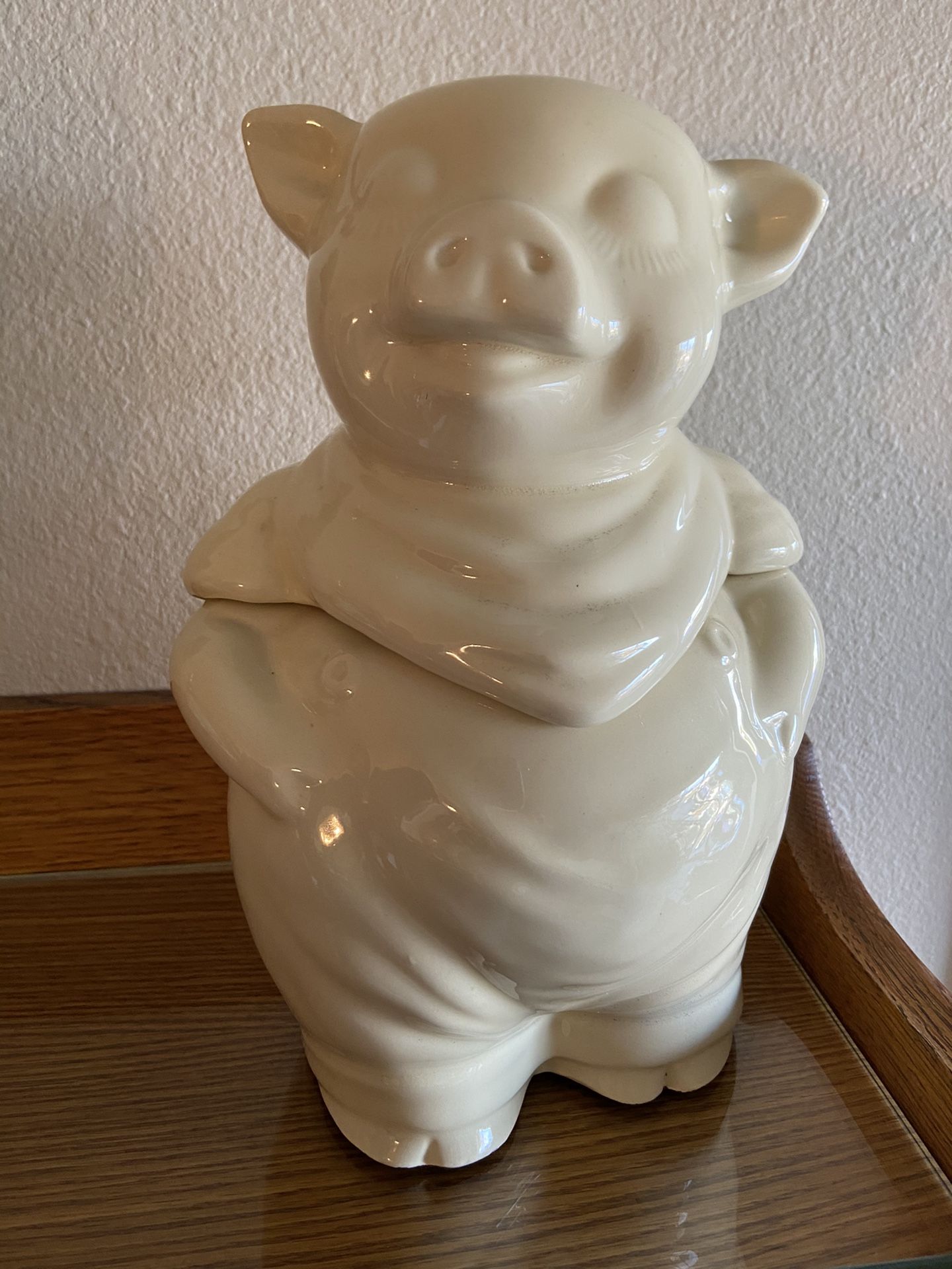 Vintage Smiley the pig cookie jar.