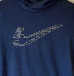 Nike Dri-FIT boys navy blue long sleeve pullover hoodie shirt size M  Thumbnail