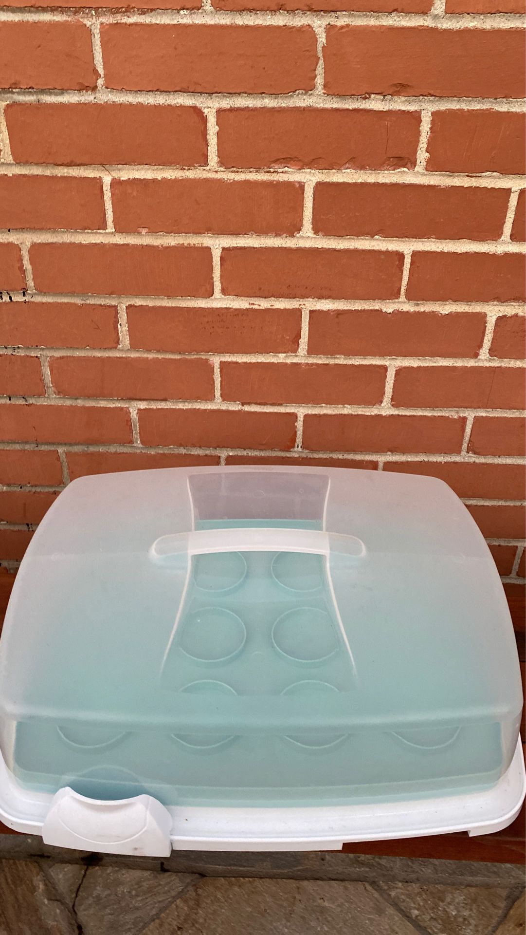 Cupcake holder