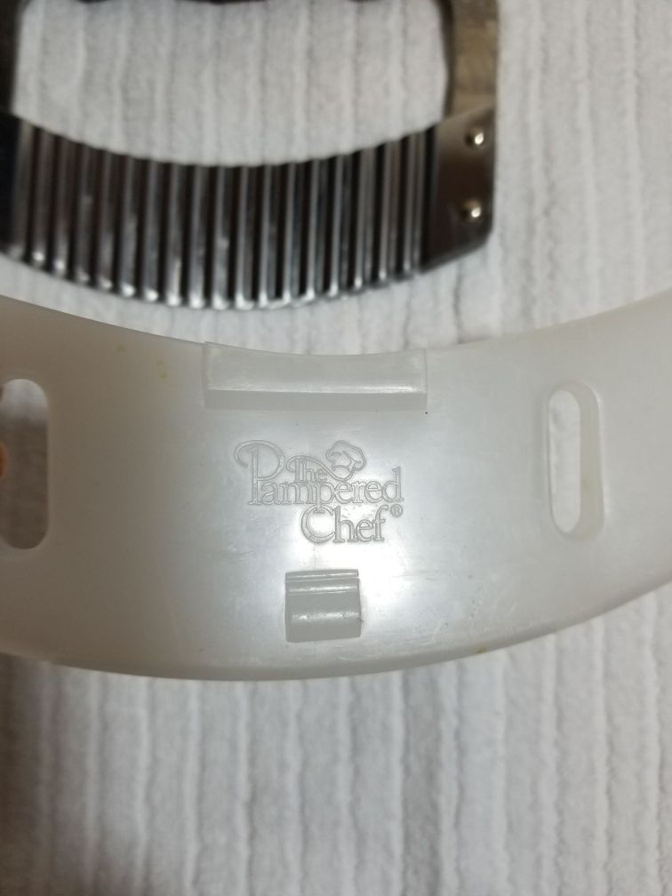 Pampered chef cutter