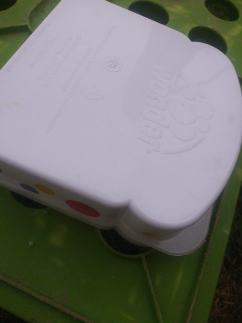 Cake And Sandwich Travel Holders