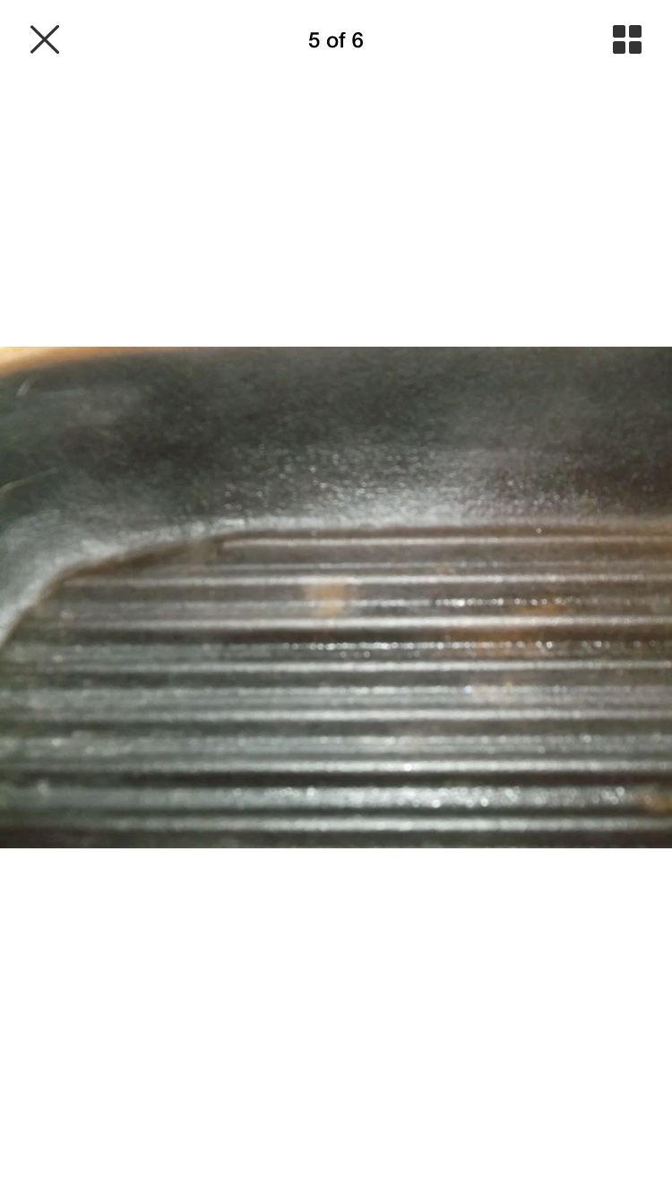 PAULA DEEN HAMMERED BLACK CAST IRON SQUARE FRYING PAN SKILLET 11" WITH POURS