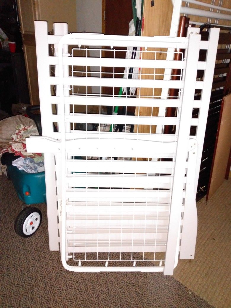 White Crib With Mattress In Very Good Condition