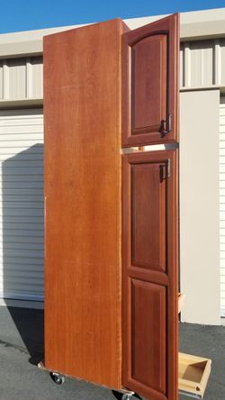 Solid cherry wood kitchen cabinet pantry by Decorá in very good condition  Thumbnail