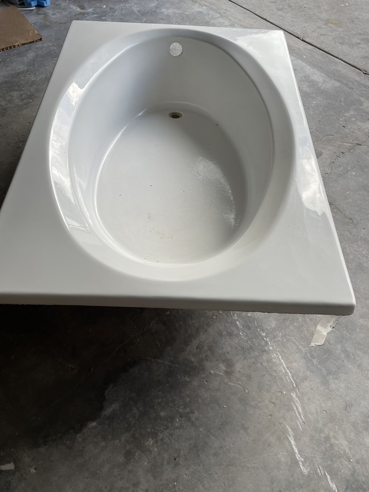 Bath Tub