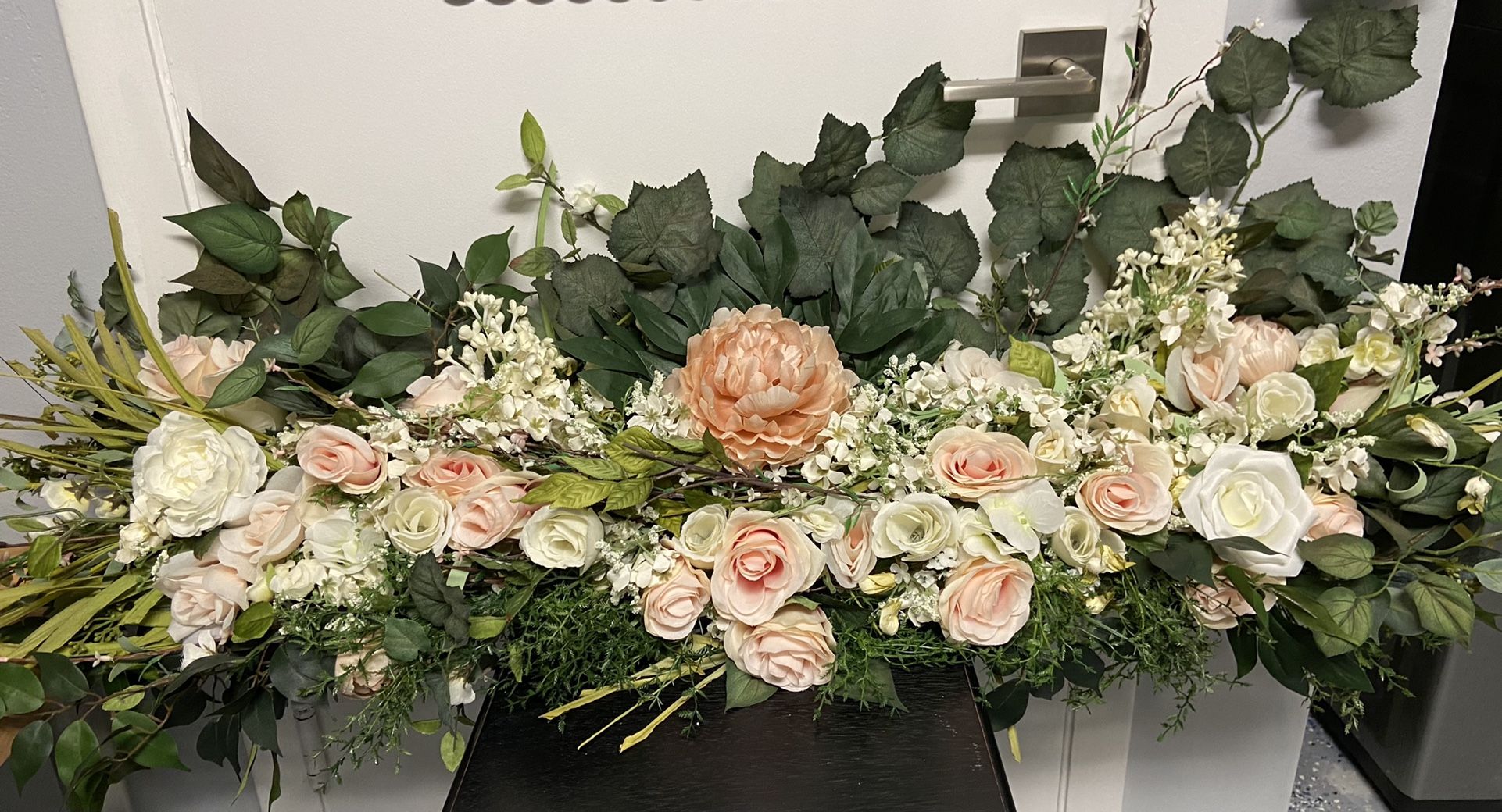 Floral Decorations And Gift Card Cage