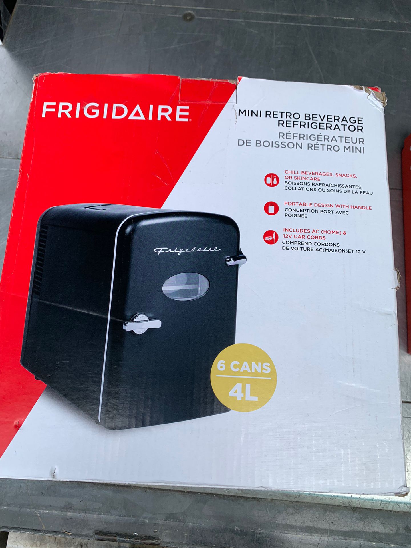 Mini Retro Fridge