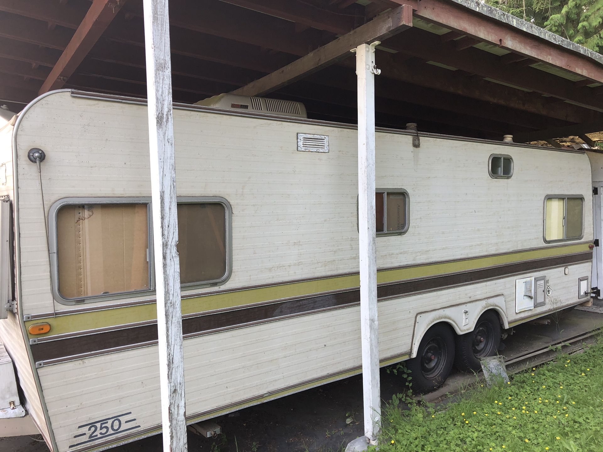 1975 Excel Travel Trailer 25 Feet Camping Living for Sale in Everett