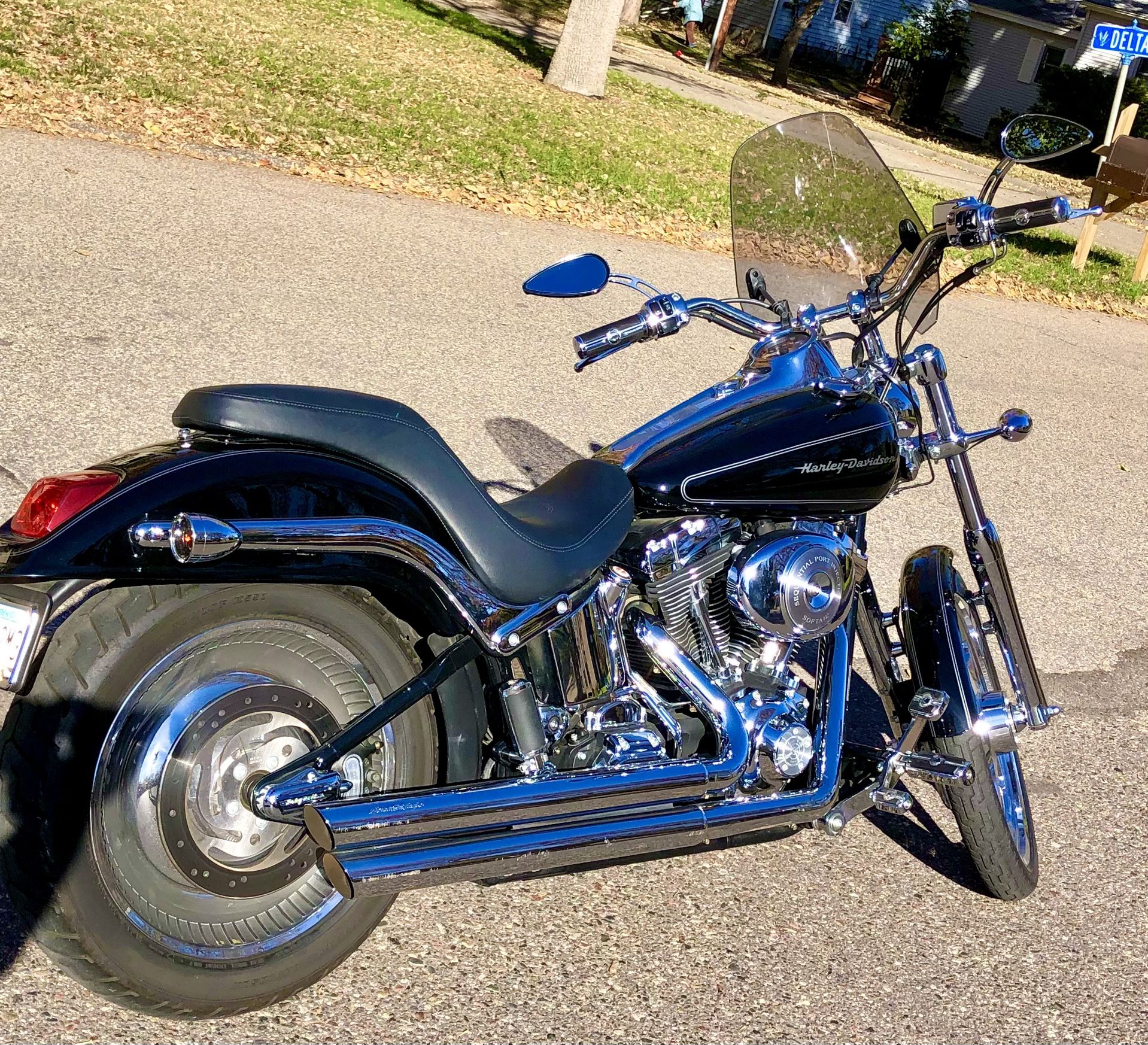 2005 HD Softail Deuce fuel injected
