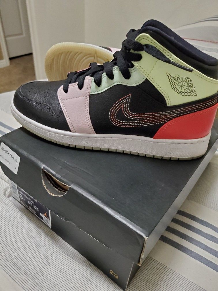 Jordan 1 Mid Glow In The Dark Bottoms