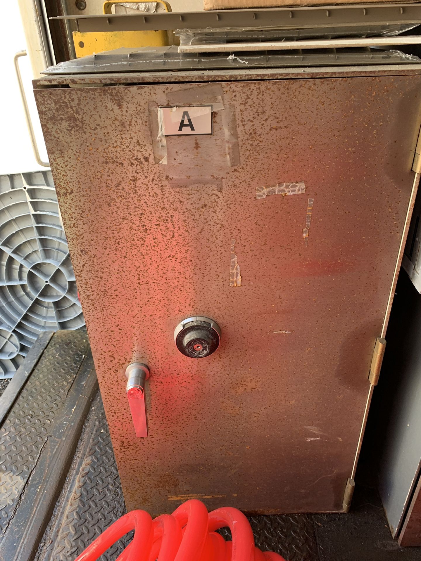 Stainless steel lock boxes and safes