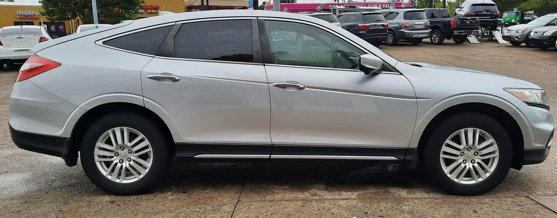 $8,900 CASH DEAL 2013 HONDA CROSSTOUR W/NAVIGATION
