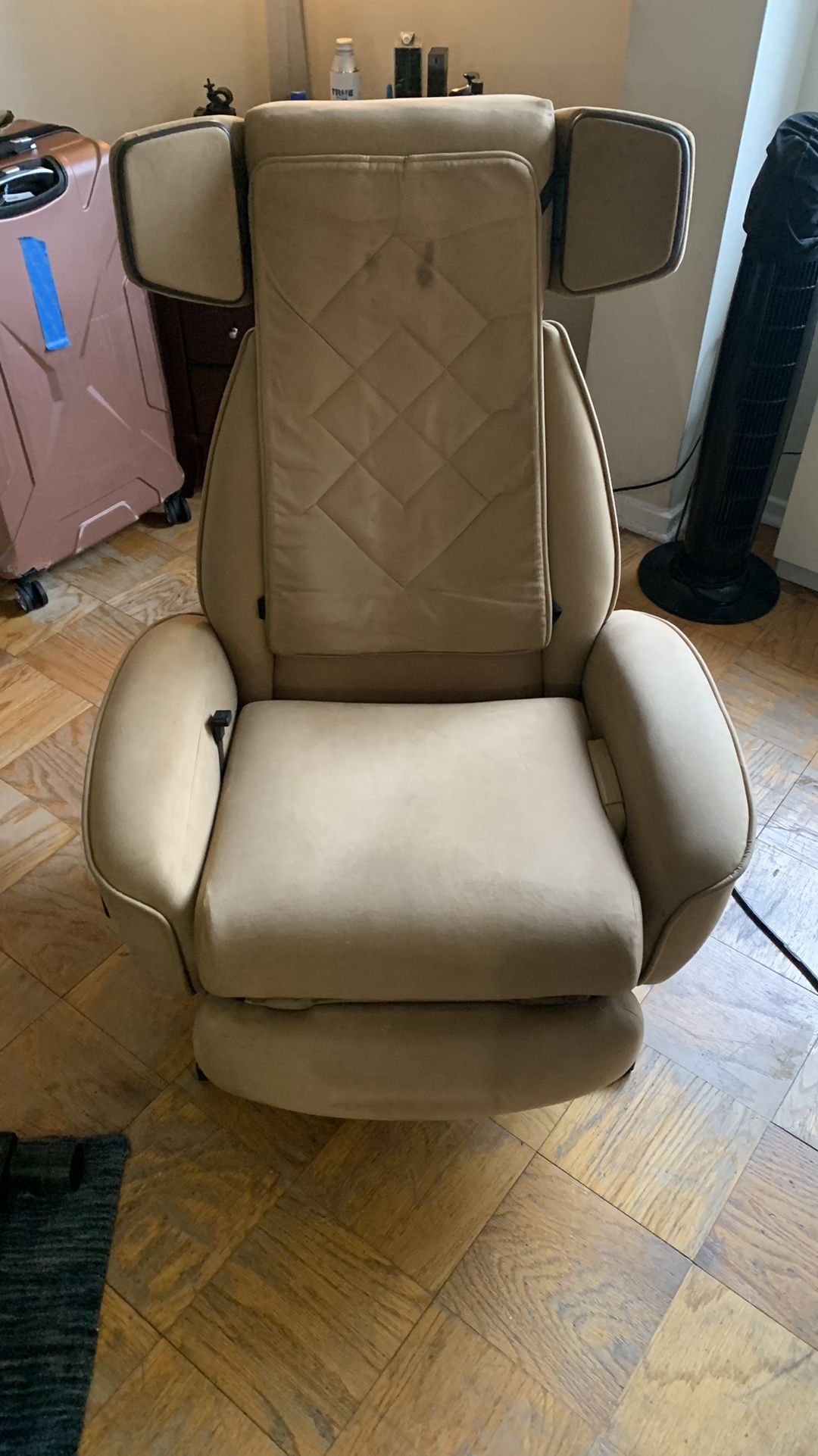 Vintage Massage Chair With Radio