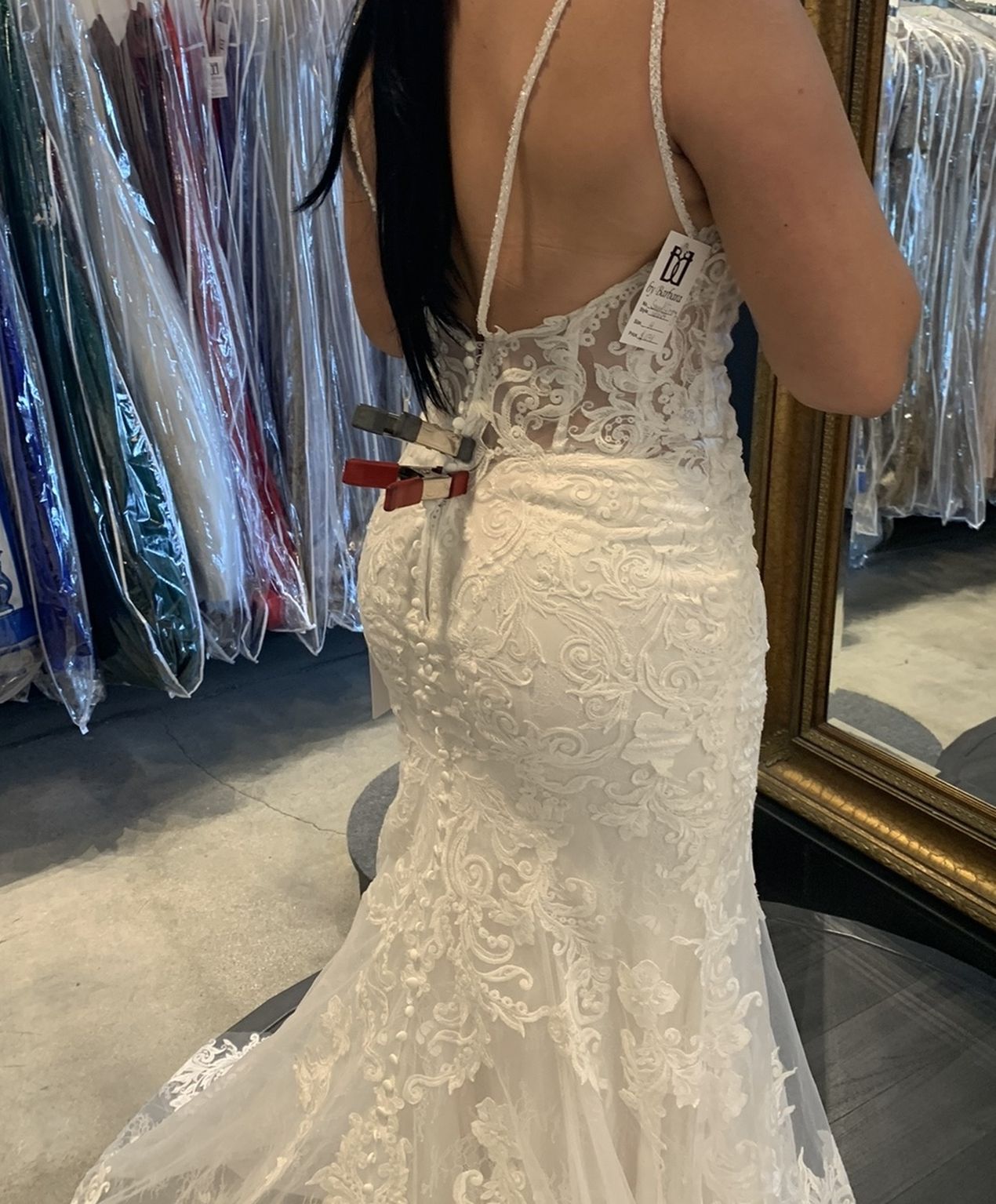 New Never Use Wedding Dress