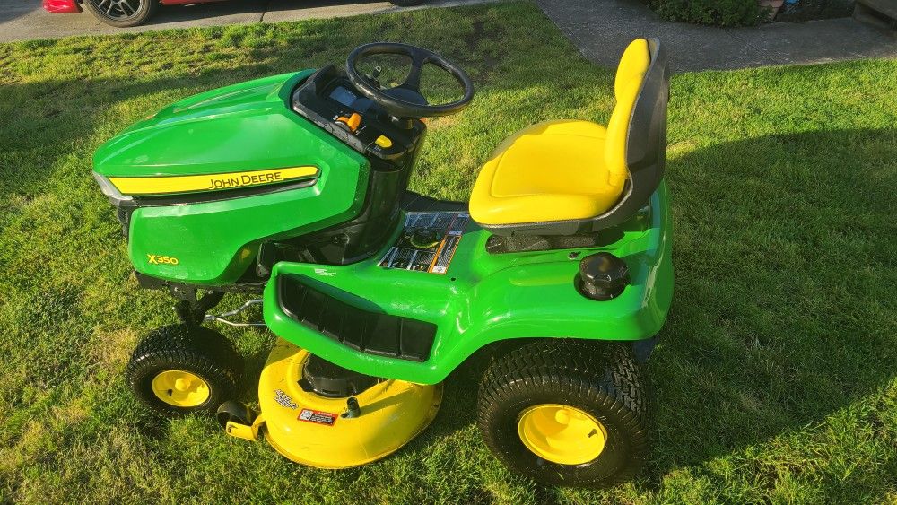 John Deere X350 Riding Lawn Mower 2017 For Sale In Longview Wa Offerup 2835