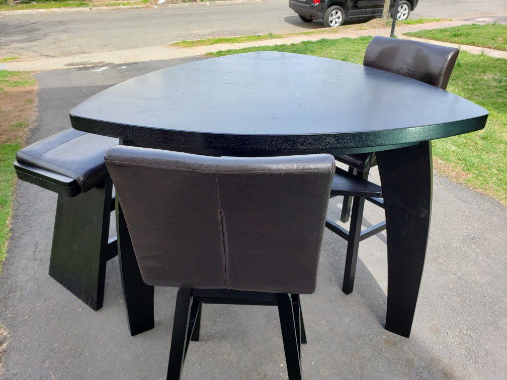 Guitar Pick Shaped Kitchen Table