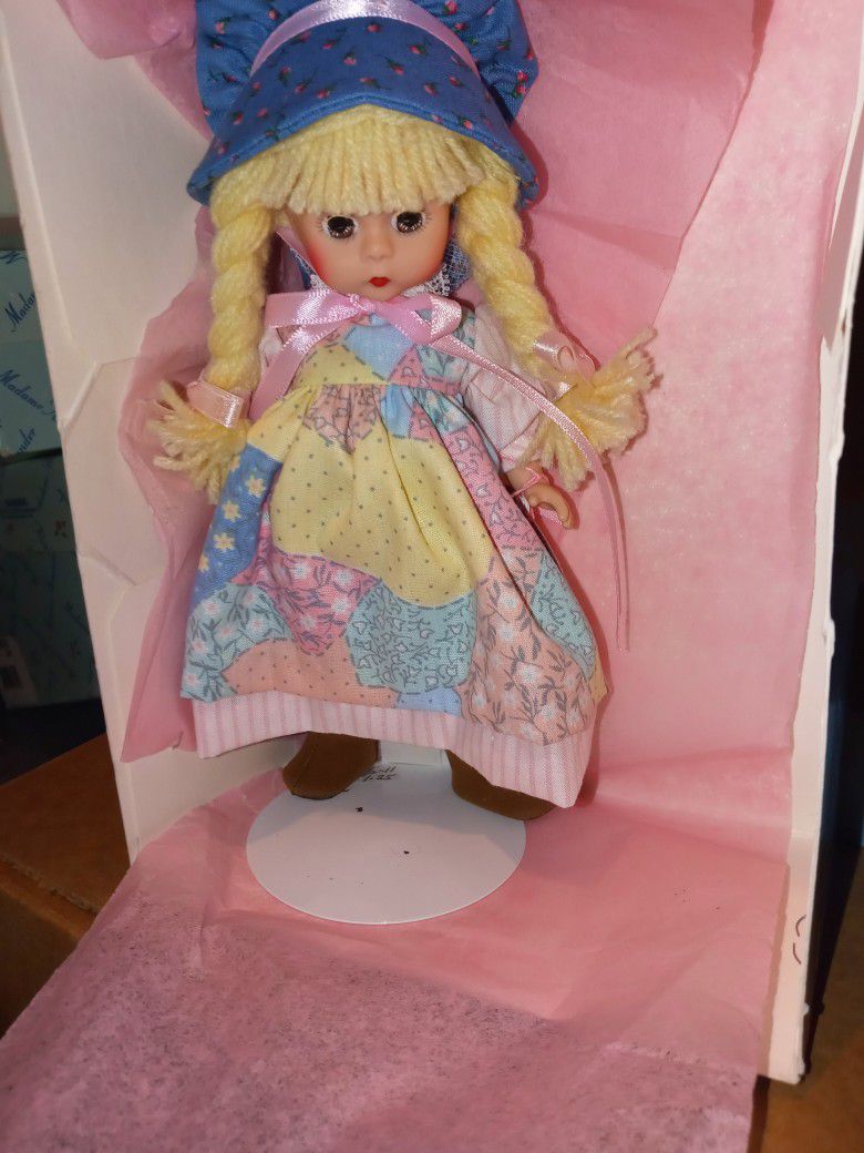 Madame Alexander Doll- Bonnet Top Wendy