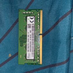 Hynix HMA81GS6AFR8N-UH 8GB DDR4-2400 SODIMM  Thumbnail