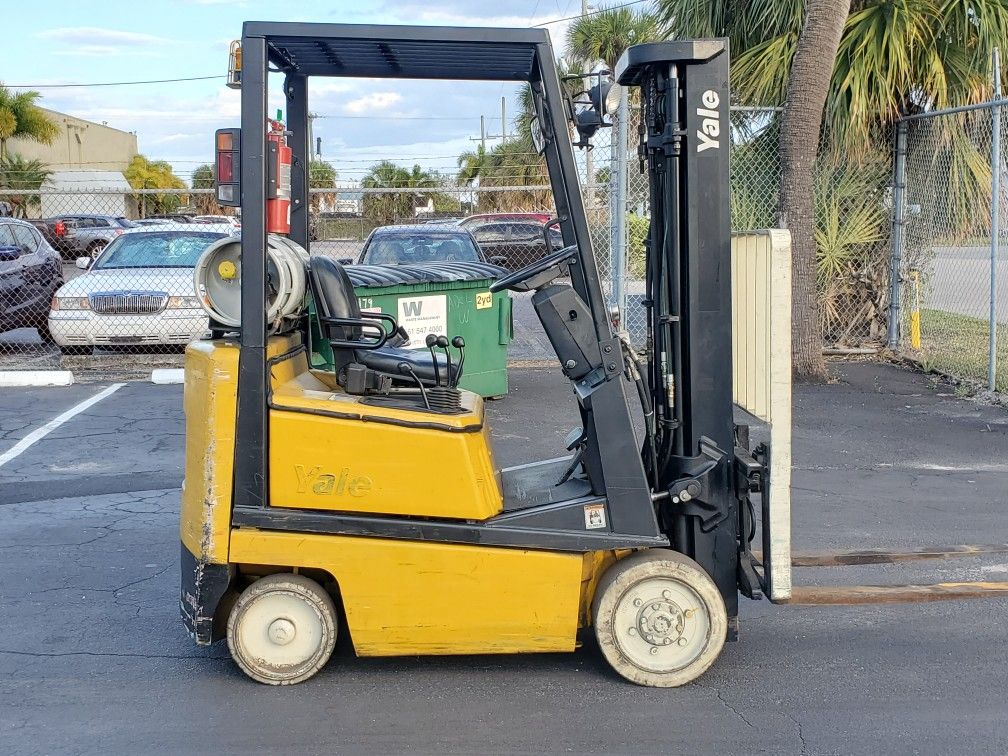 YALE FORKLIFT 3000LBS