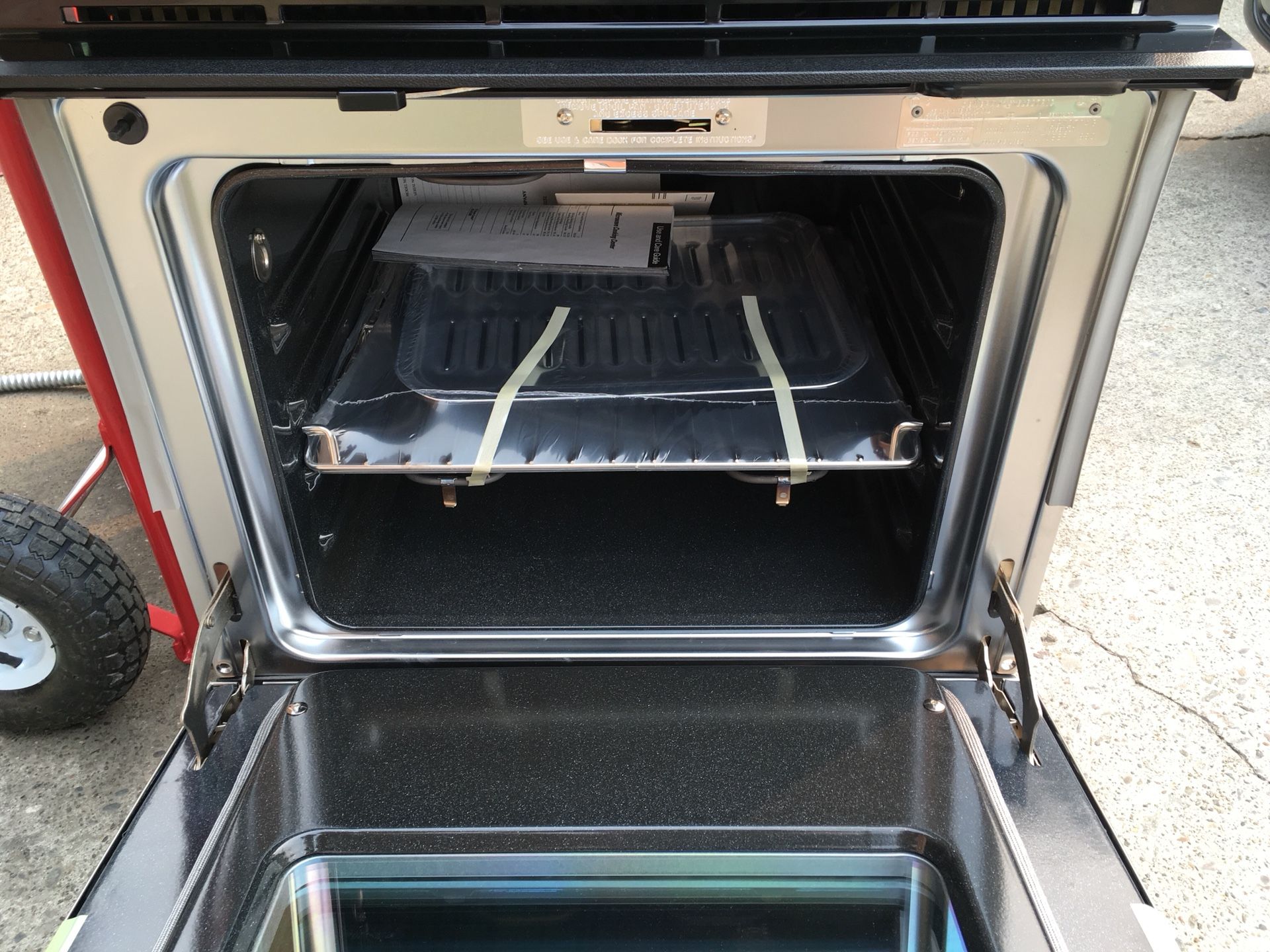 Brand New “ Vintage” GE Double Wall oven/ Microwave combo for Sale in