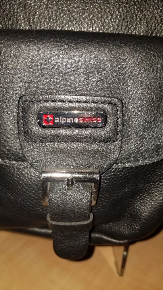 Alpine Swiss Leather Carrying Bag/backpack