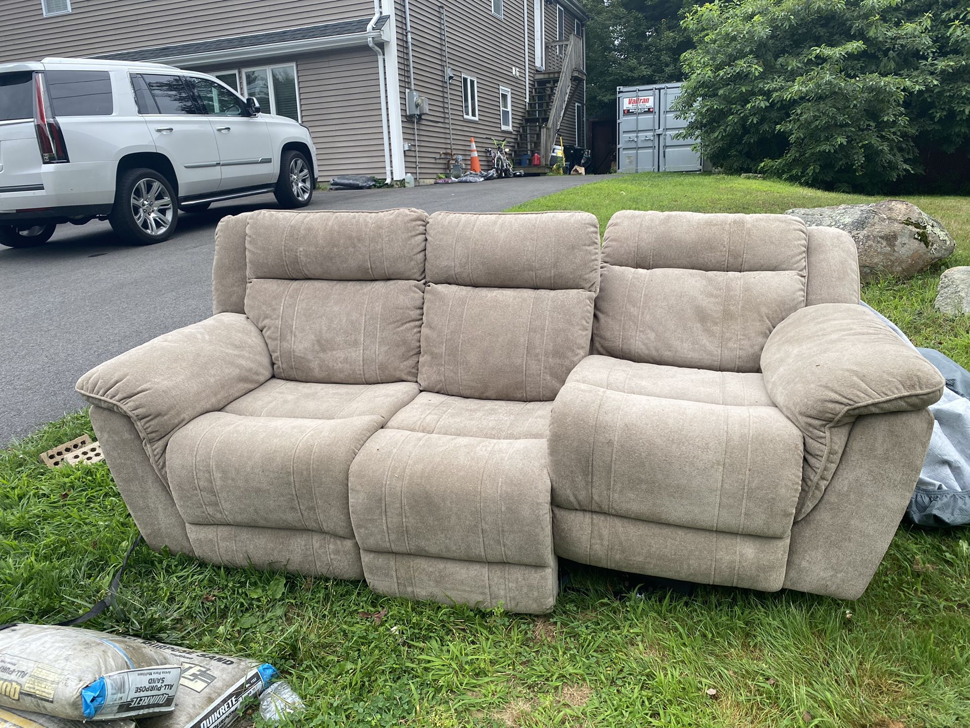 Dual Electric Recliner Couch