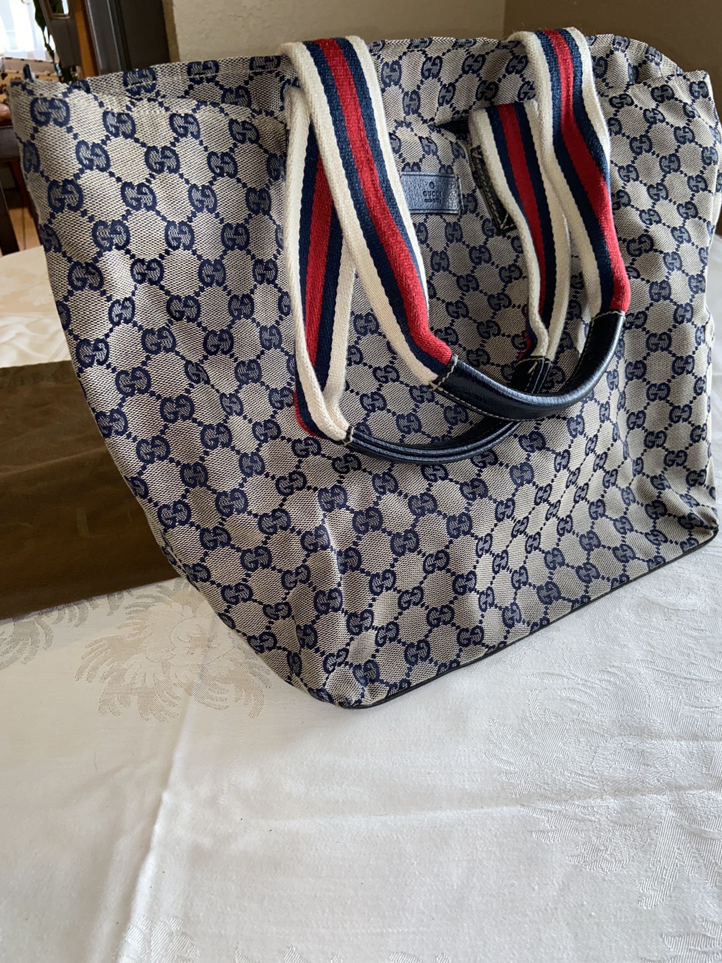 GUCCI Medium Shoulders Bag