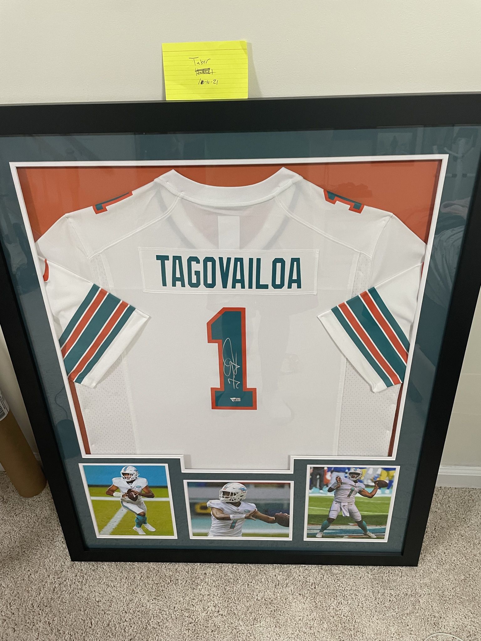 Tua Tagovailoa Signed Framed Jersey With Fanatics COA