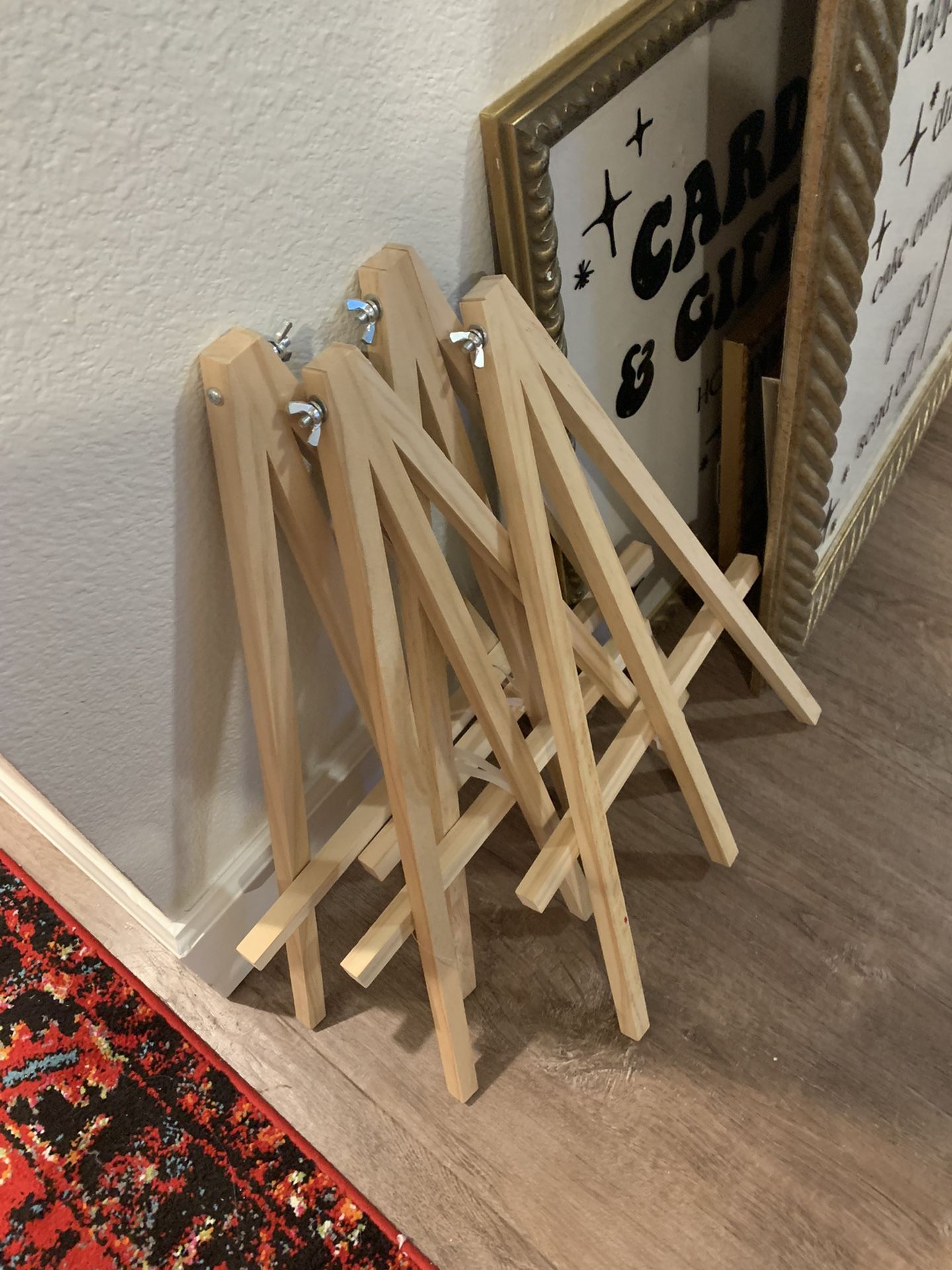 WEDDING SUPPLIES AND DECORATIONS