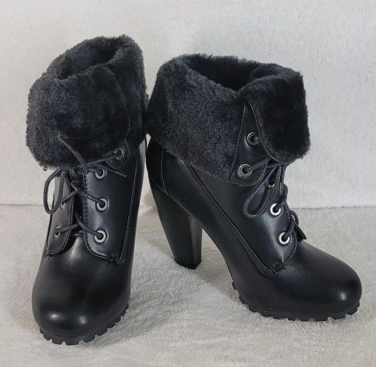 Women Ankle Boots size 5.5
