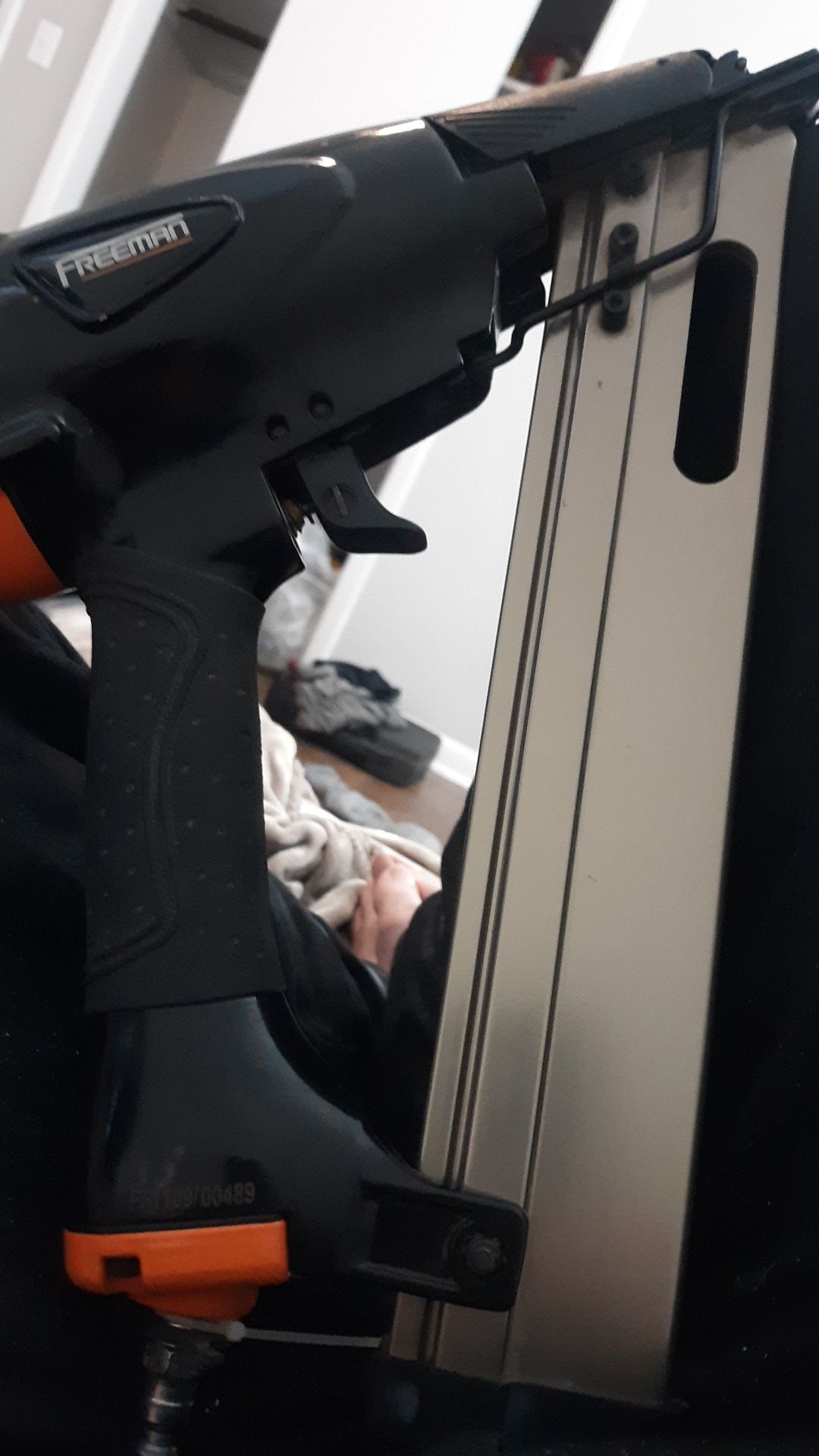 Freeman 2 1/2" Angled Nailgun