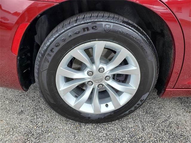 2018 Chrysler 300