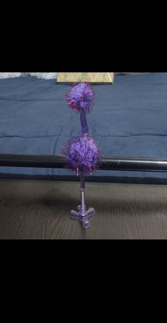 Ostrich Pen