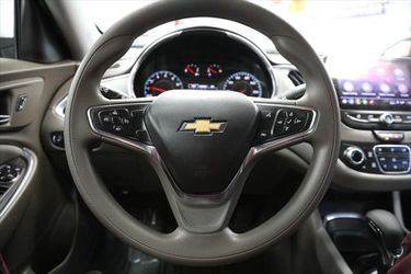 2021 Chevrolet Malibu Thumbnail