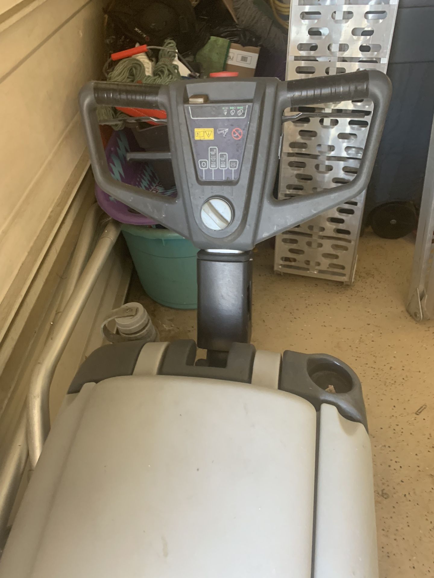 Floor Scrubber